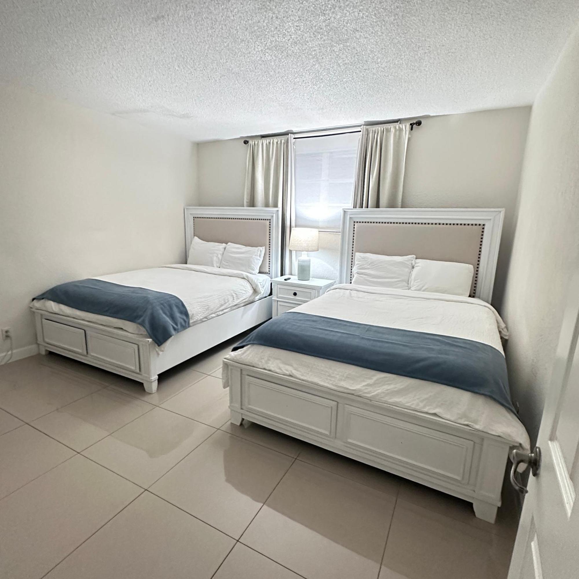 Hollywood Apartment By The Sea ภายนอก รูปภาพ